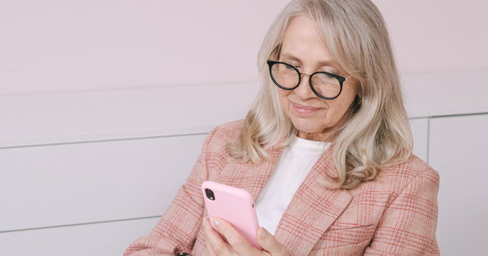 4 Common Lens Coatings For Glasses | Vlookoptical™