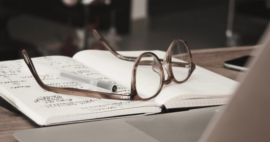 How Blue-Light Blocking Glasses Work