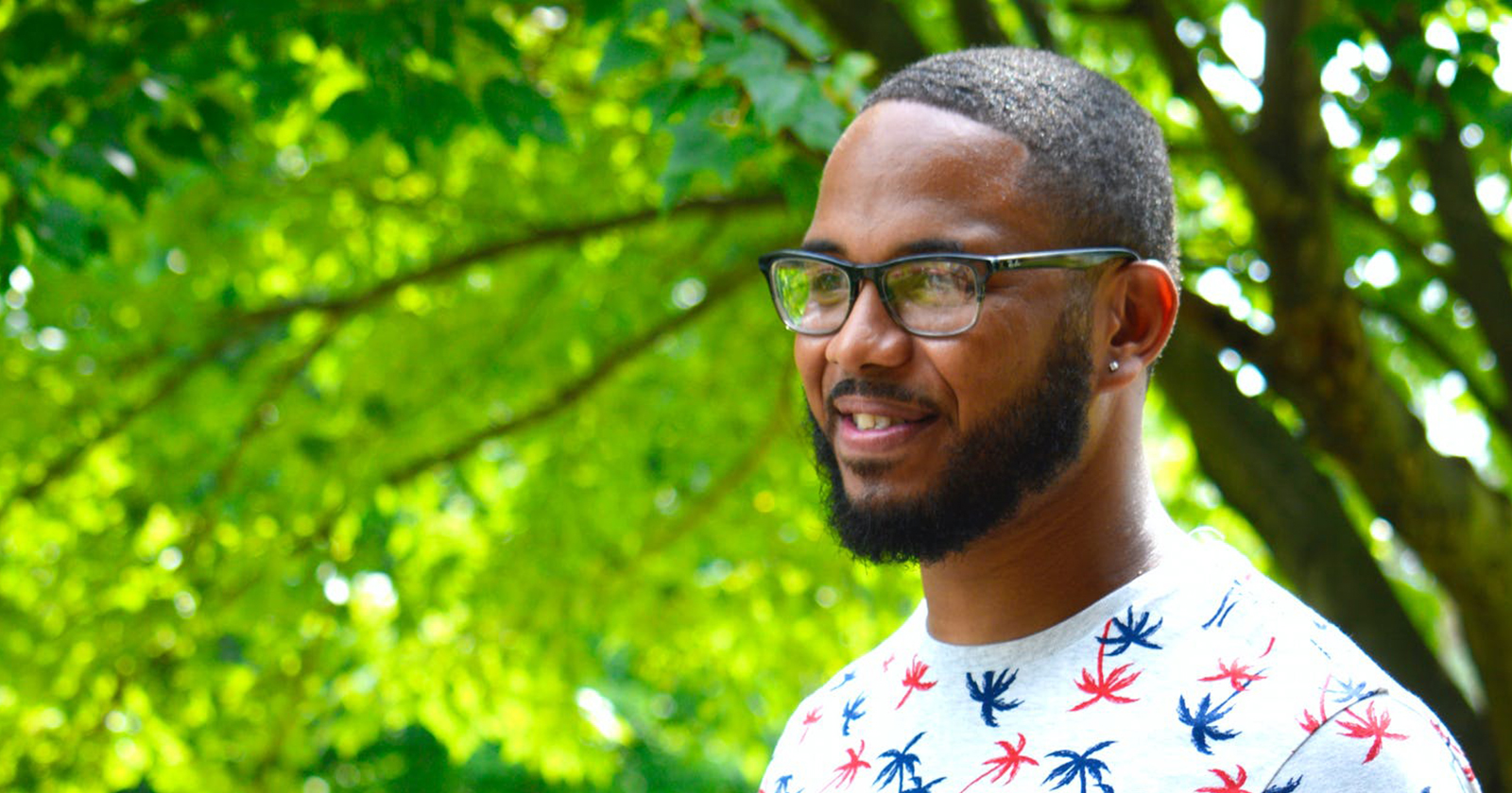 Best Color Glasses For Warm Skin Tone